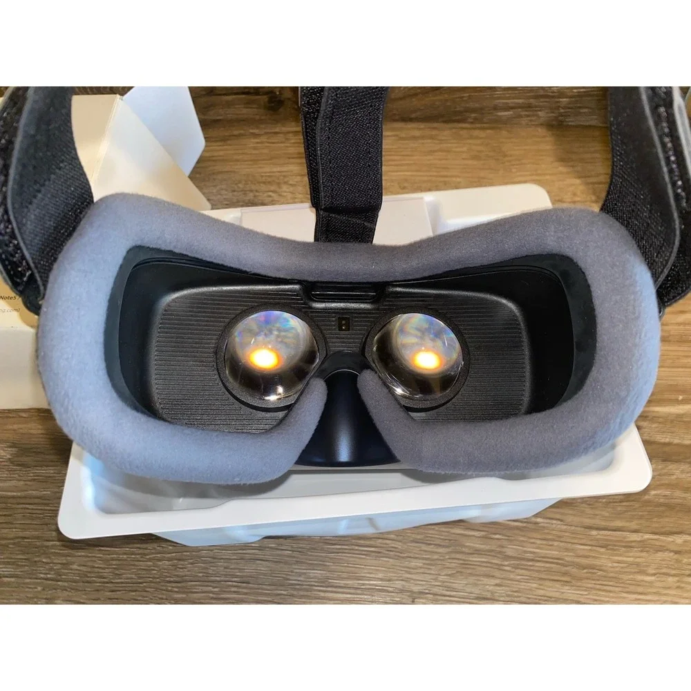 Samsung Gear VR Oculus Virtual Reality Headset